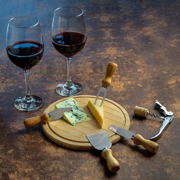 Kit Queijo e Vinho Personalizado 8 Peças Kit Queijo e Vinho Personalizado 8 Peças